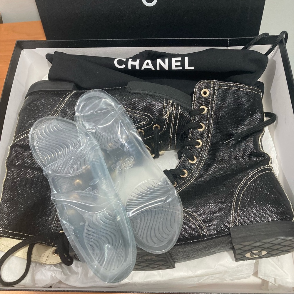 CHANEL Coated Canvas Lace Up Combat Boots 37 Black - Picture 9 of 15